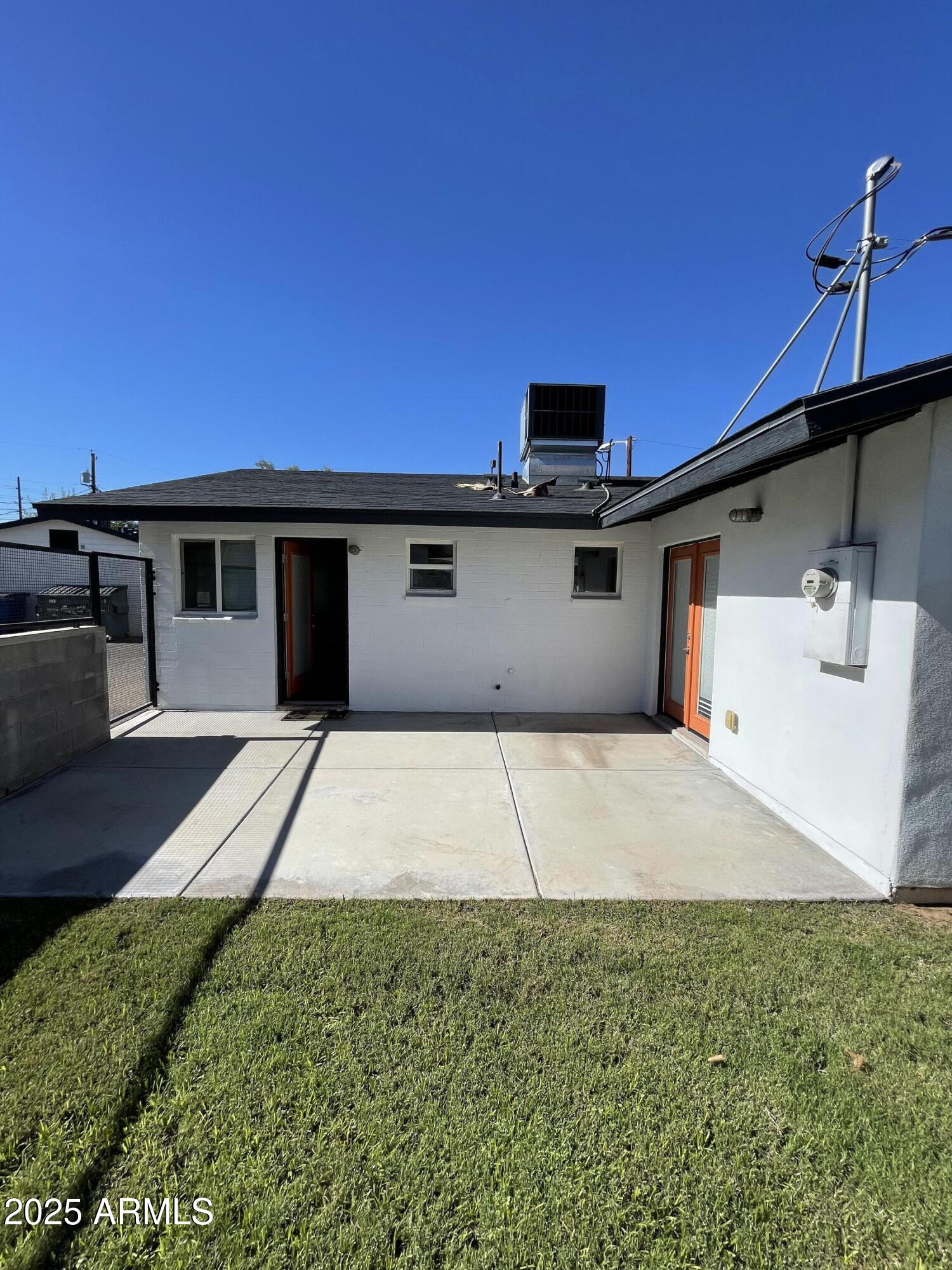 3416 North 37th Street, Unit 3 Phoenix, AZ 85018 - Photo 5 of 22 a terrace view