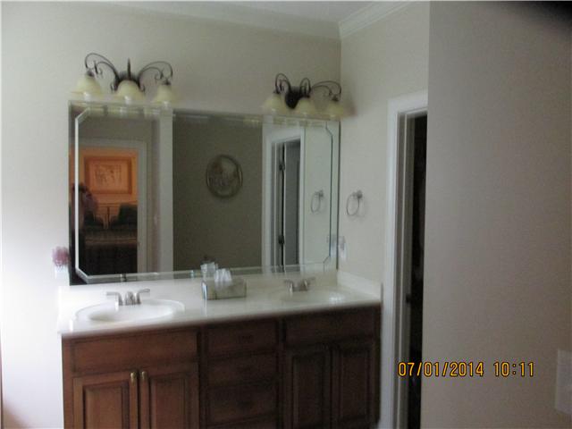 21 Emerald Ridge Cove Jackson, TN 38305 - Photo 3 of 12 Gallery Image 3