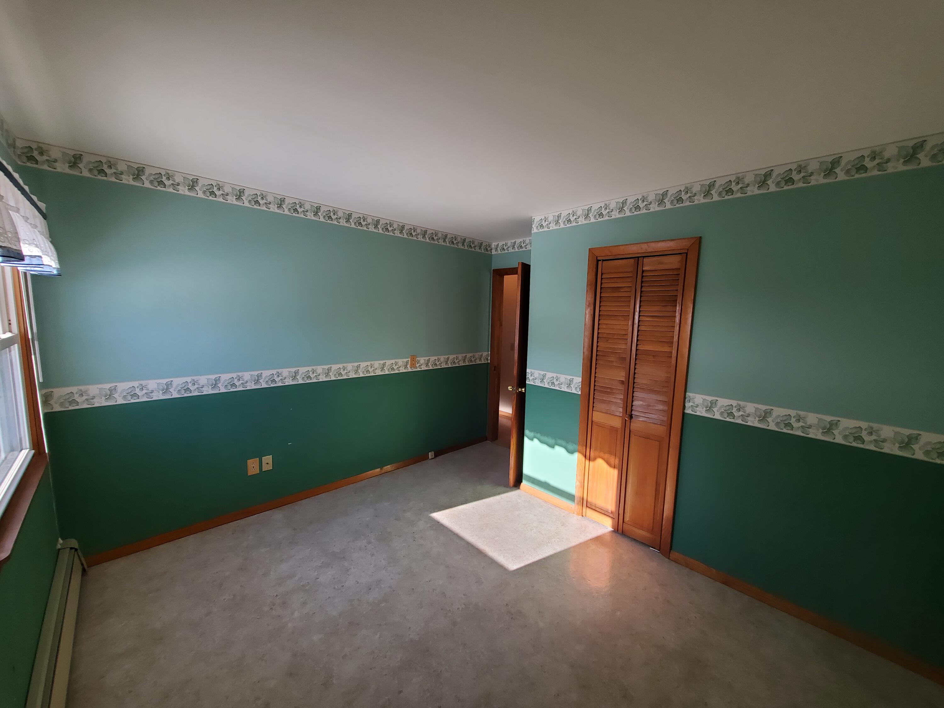 431 Birch Street Bangor, ME 04401 - Photo 21 of 35 20240121_125850