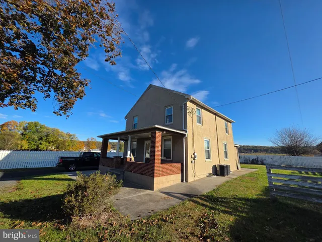 $2,195 | 9559 Kings Highway South, East Greenville, PA 18041