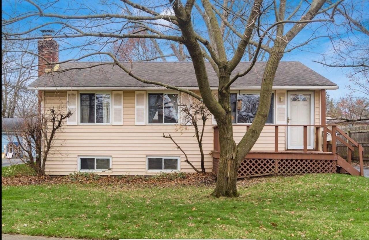 2121 Brookfield Road Columbus, OH 43229 - Photo 1 of 21 Gallery Image 1