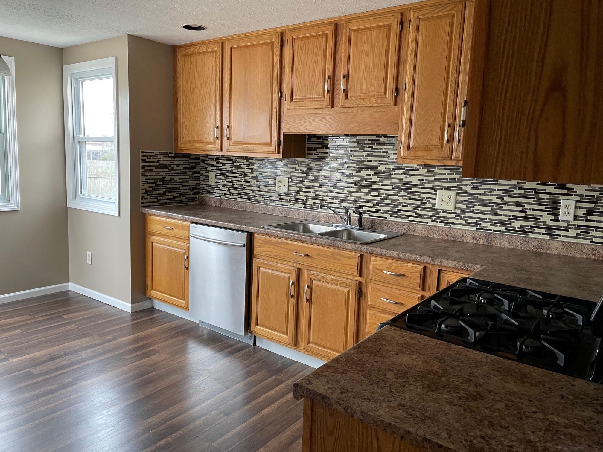 2121 Brookfield Road Columbus, OH 43229 - Photo 5 of 21 Gallery Image 5