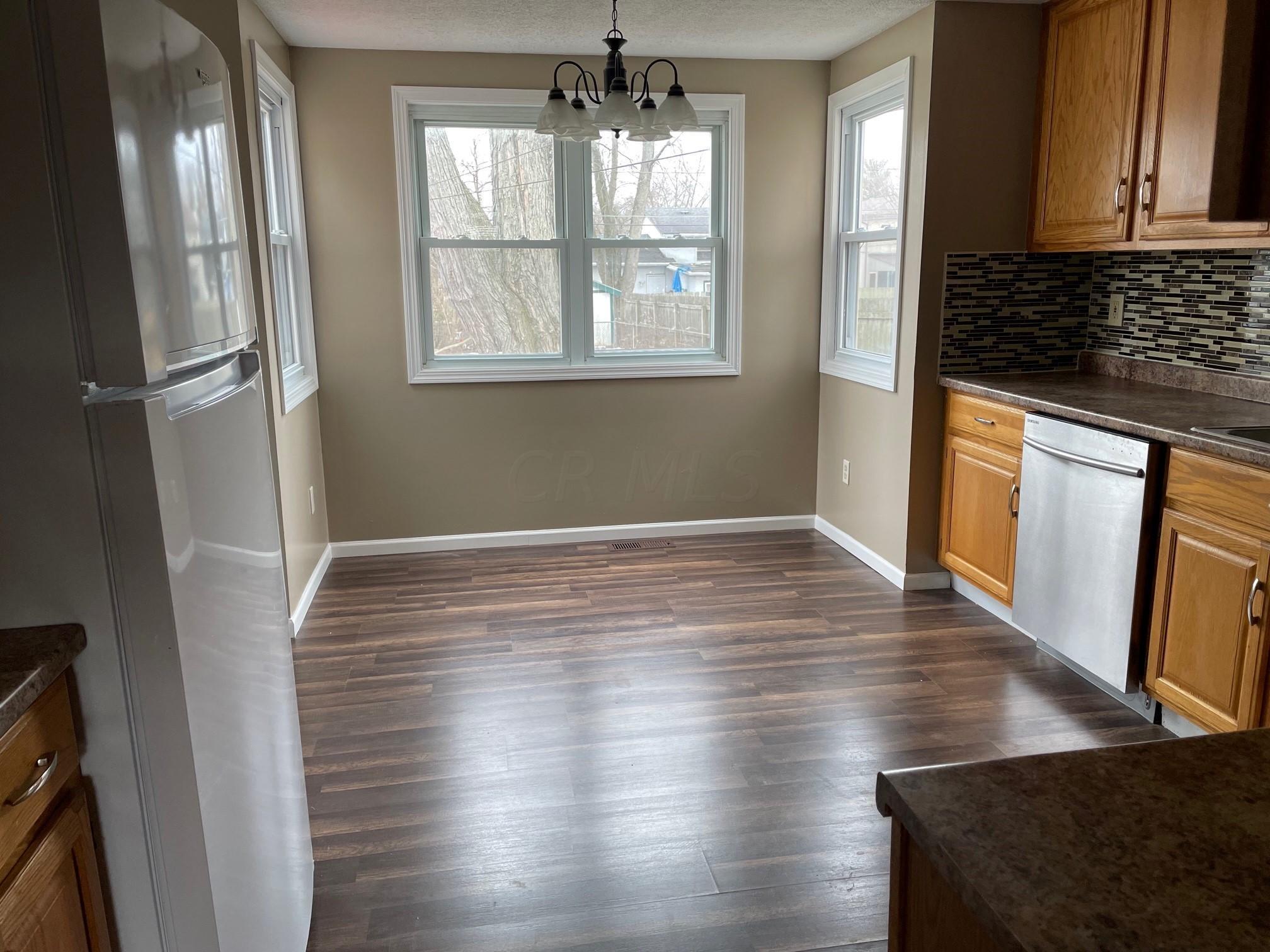 2121 Brookfield Road Columbus, OH 43229 - Photo 6 of 21 Gallery Image 6