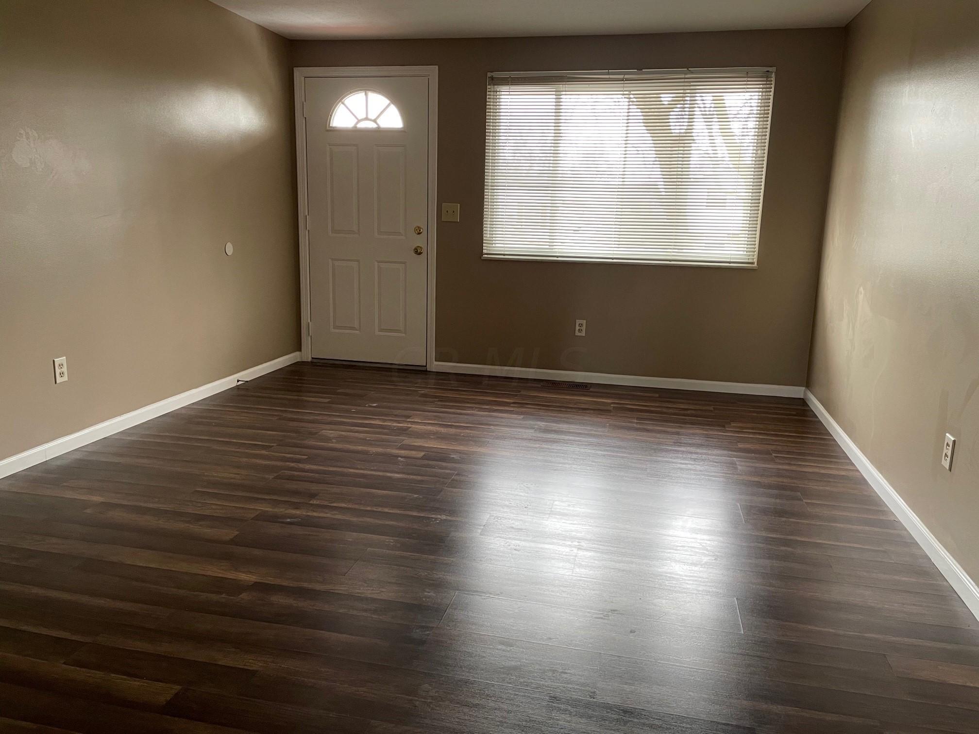 2121 Brookfield Road Columbus, OH 43229 - Photo 8 of 21 Gallery Image 8