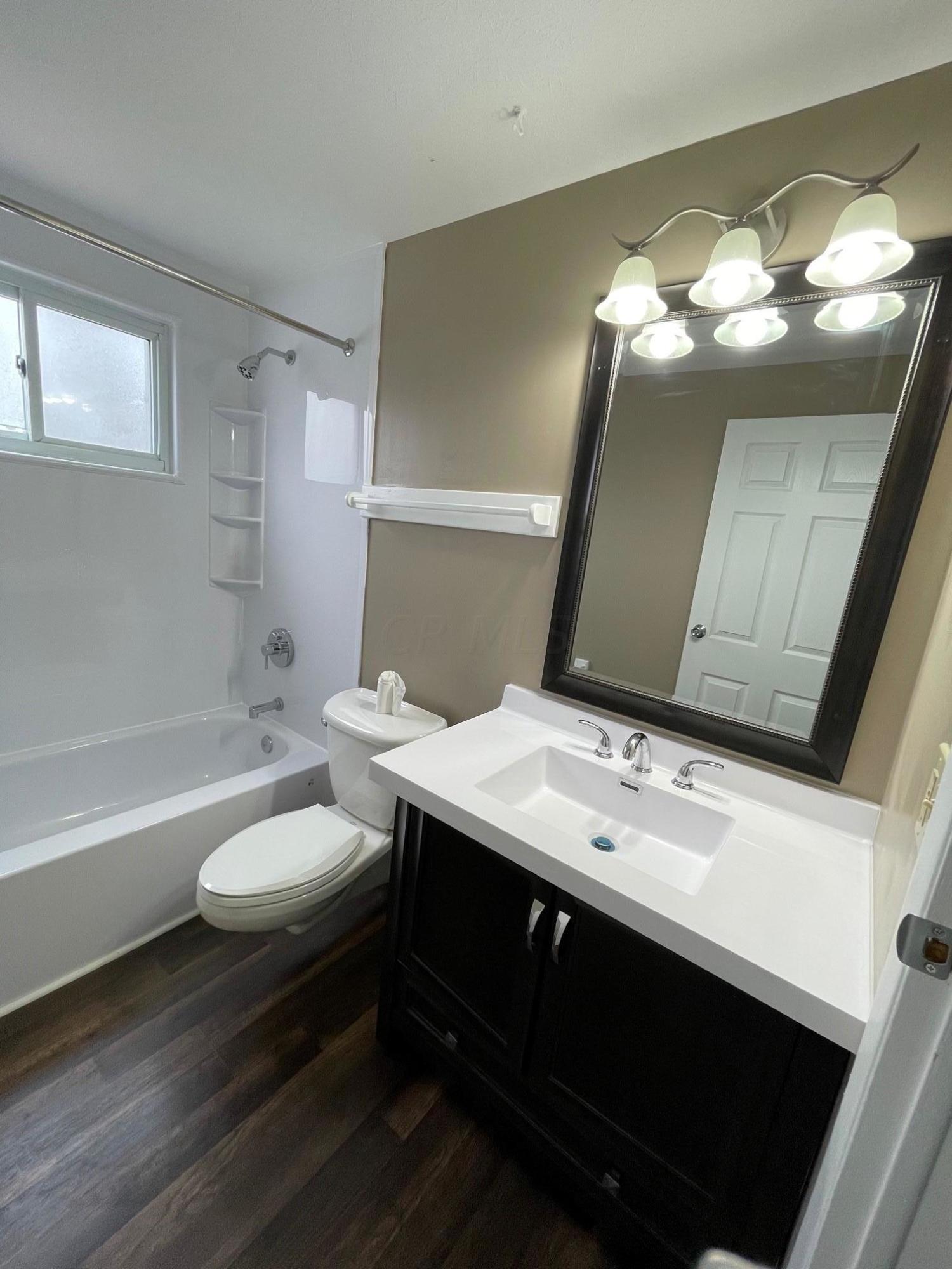2121 Brookfield Road Columbus, OH 43229 - Photo 10 of 21 Gallery Image 10