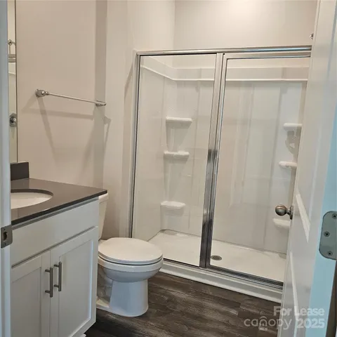 $2,295 | 1318 37th Ave Lane Northeast, Hickory, NC 28601