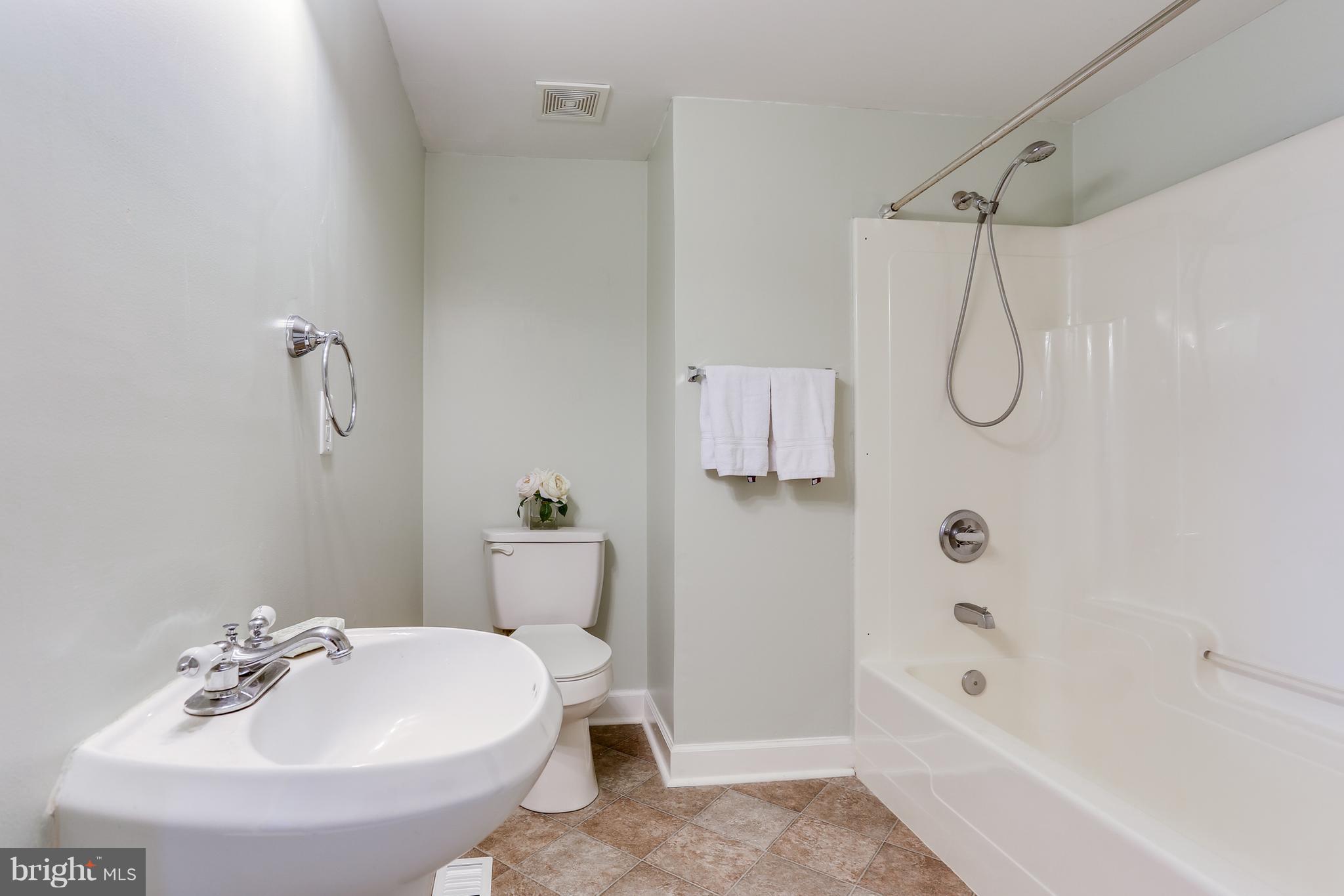 139 East Timonium Road Lutherville-Timonium, MD 21093 - Photo 13 of 30 Bath