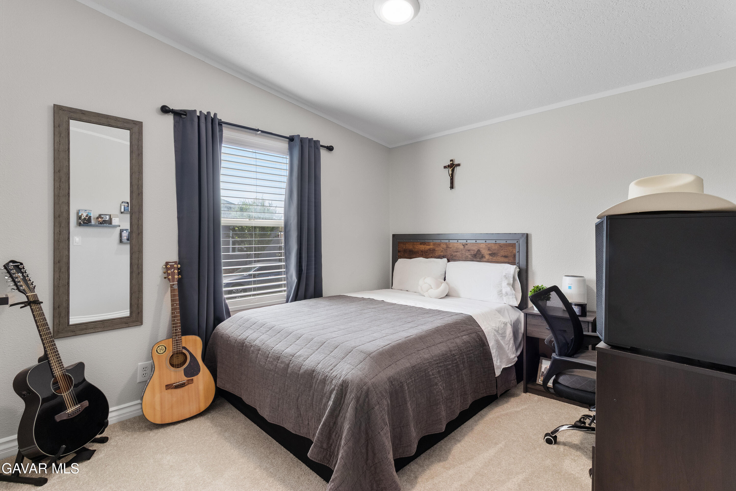 14556 East Tehachapi Boulevard Tehachapi, CA 93561 - Photo 21 of 29 Bedroom 2-1