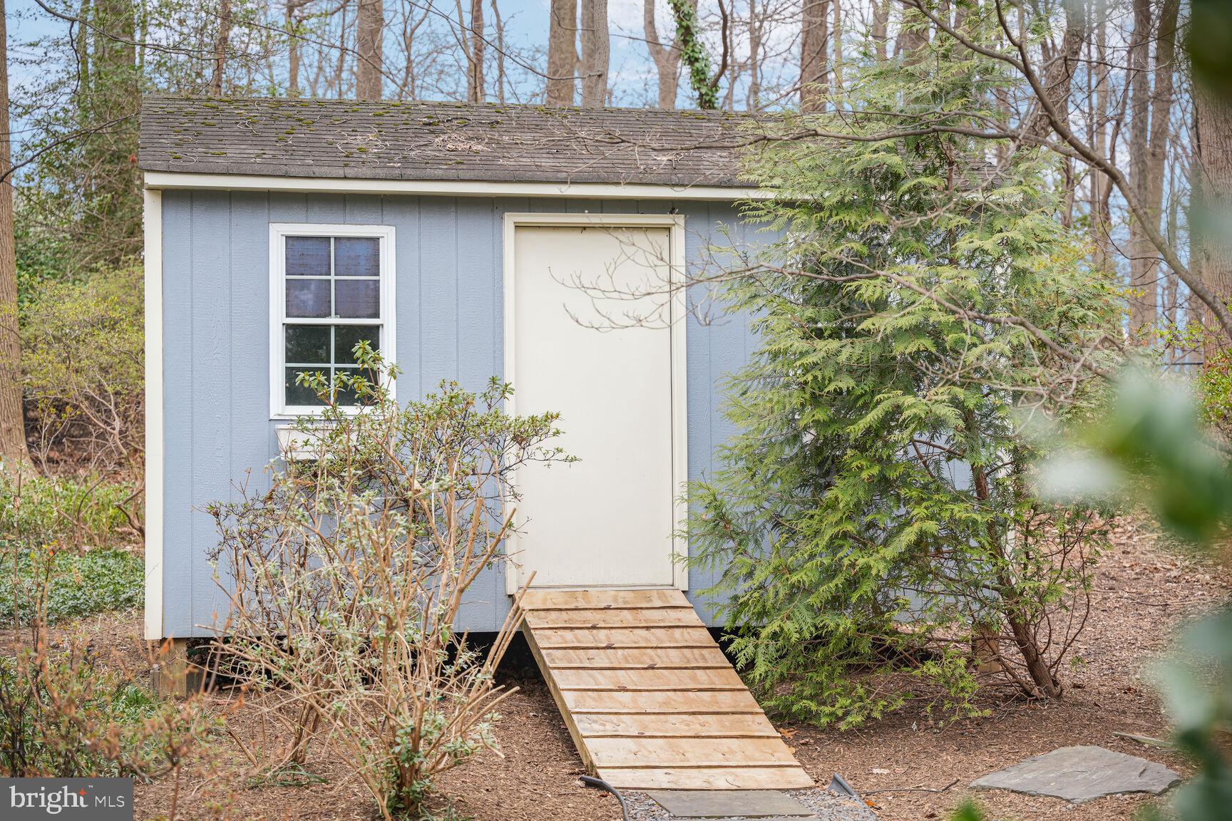 2012 Rockingham Street McLean, VA 22101 - Photo 40 of 45 a front view of a house with a garden