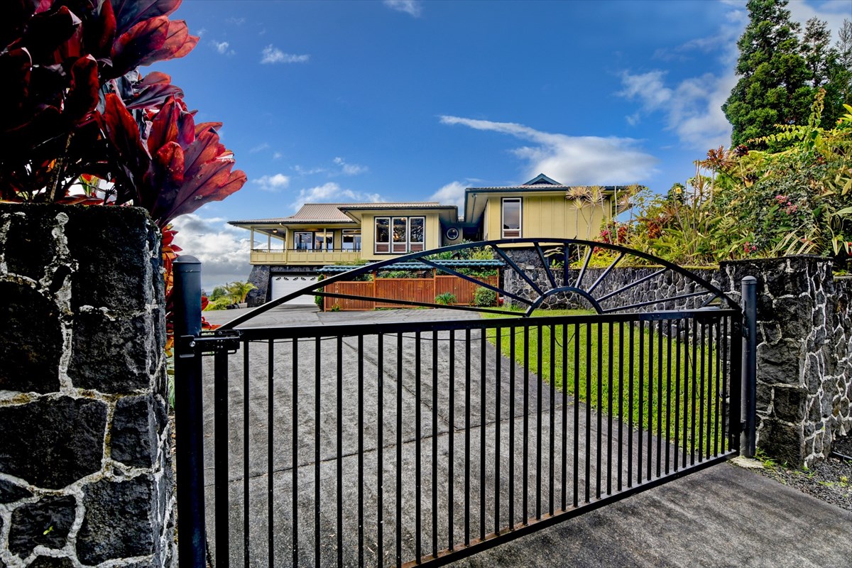 2109 Kaiwiki Road Hilo, HI 96720 - Photo 4 of 30
