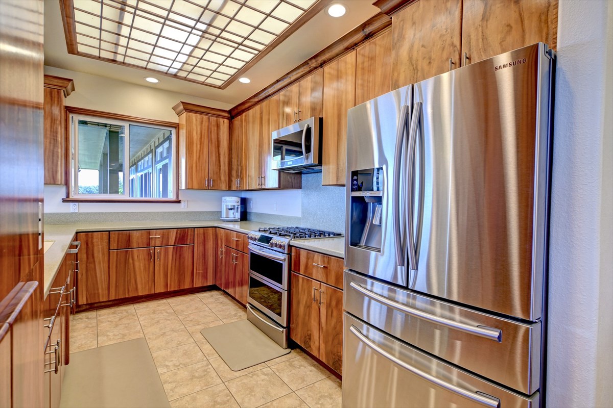 2109 Kaiwiki Road Hilo, HI 96720 - Photo 10 of 30