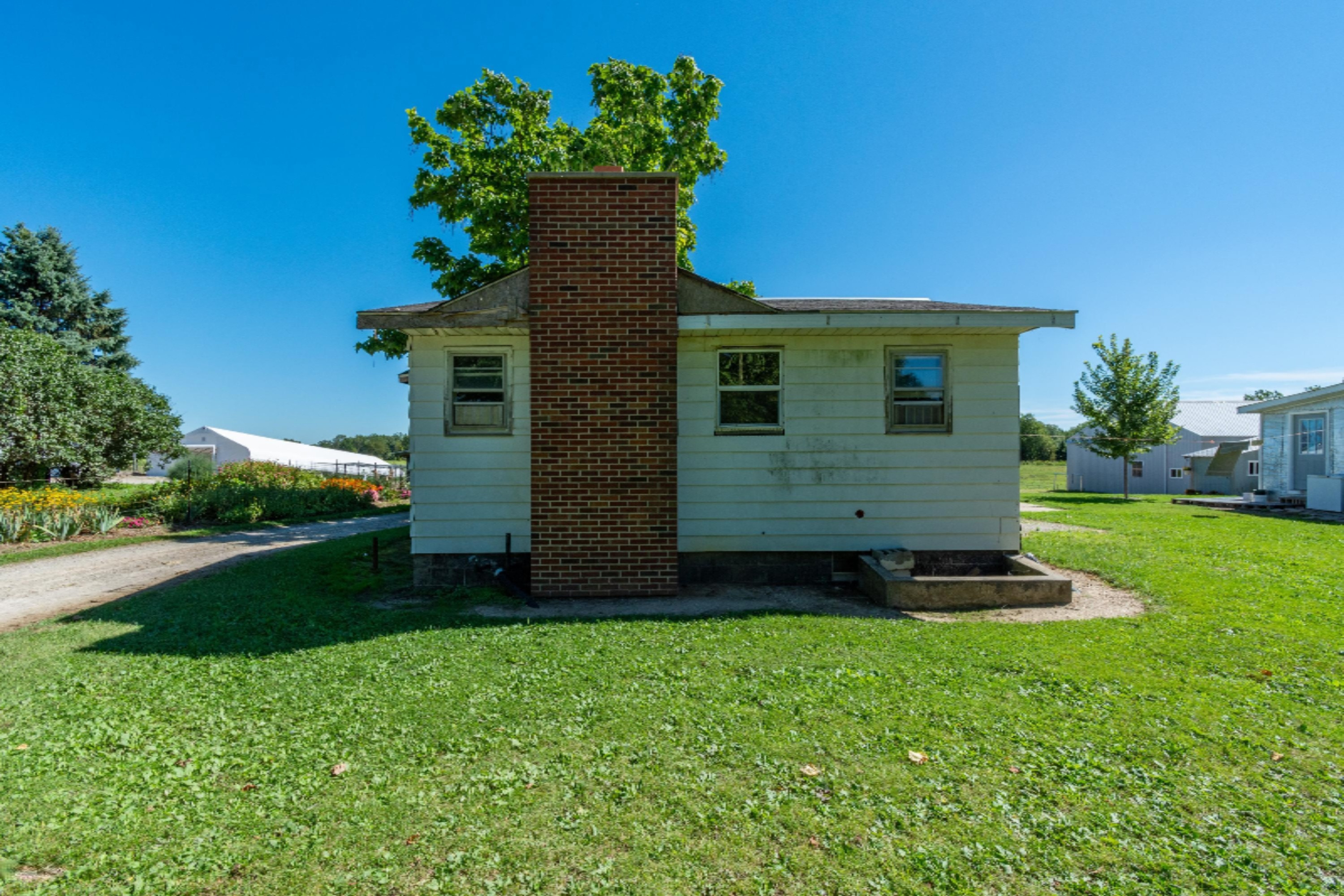 4691 North Somerset Road Addison, MI 49220 - Photo 2 of 52 2