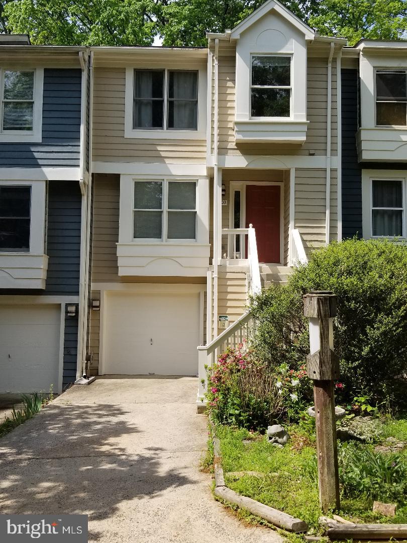 New to the market, Great home near Reston Metro.