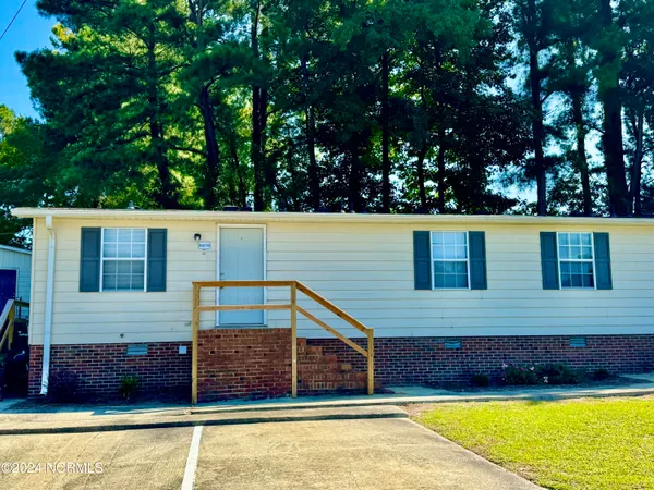 $800 | 3601 Rose Road, Unit B, Greenville, NC 27858