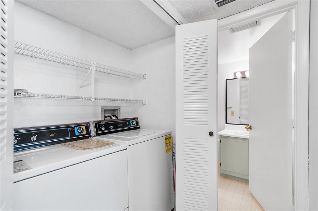 9676 West McNab Road, Unit 110 Fort Lauderdale, FL 33321 - Photo 9 of 26 a close view of closet