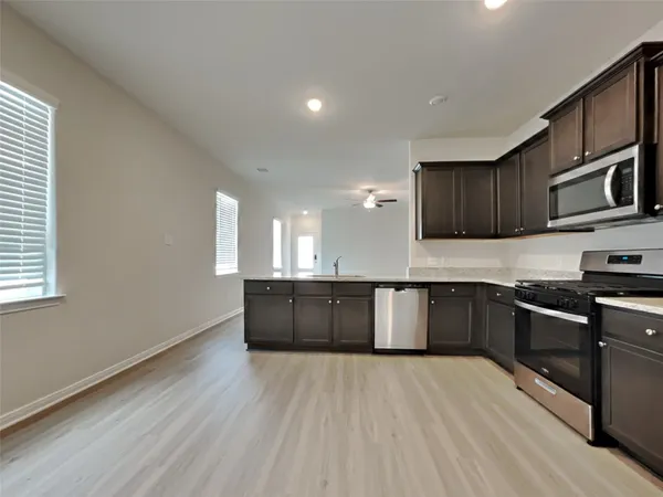 $1,695 | 15419 Maple Ter Drive, Conroe, TX 77303