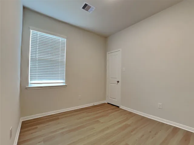 $1,695 | 15419 Maple Ter Drive, Conroe, TX 77303