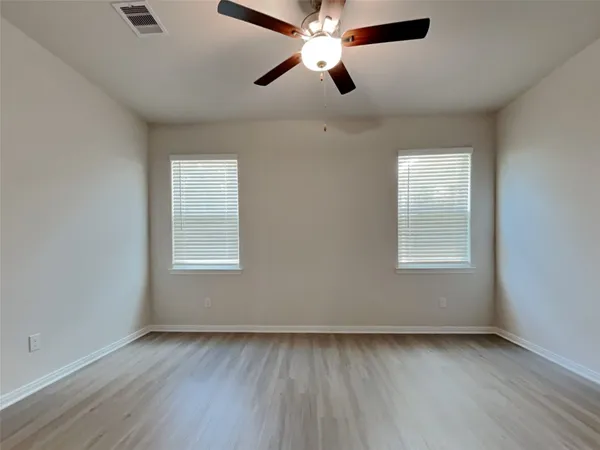 $1,695 | 15419 Maple Ter Drive, Conroe, TX 77303