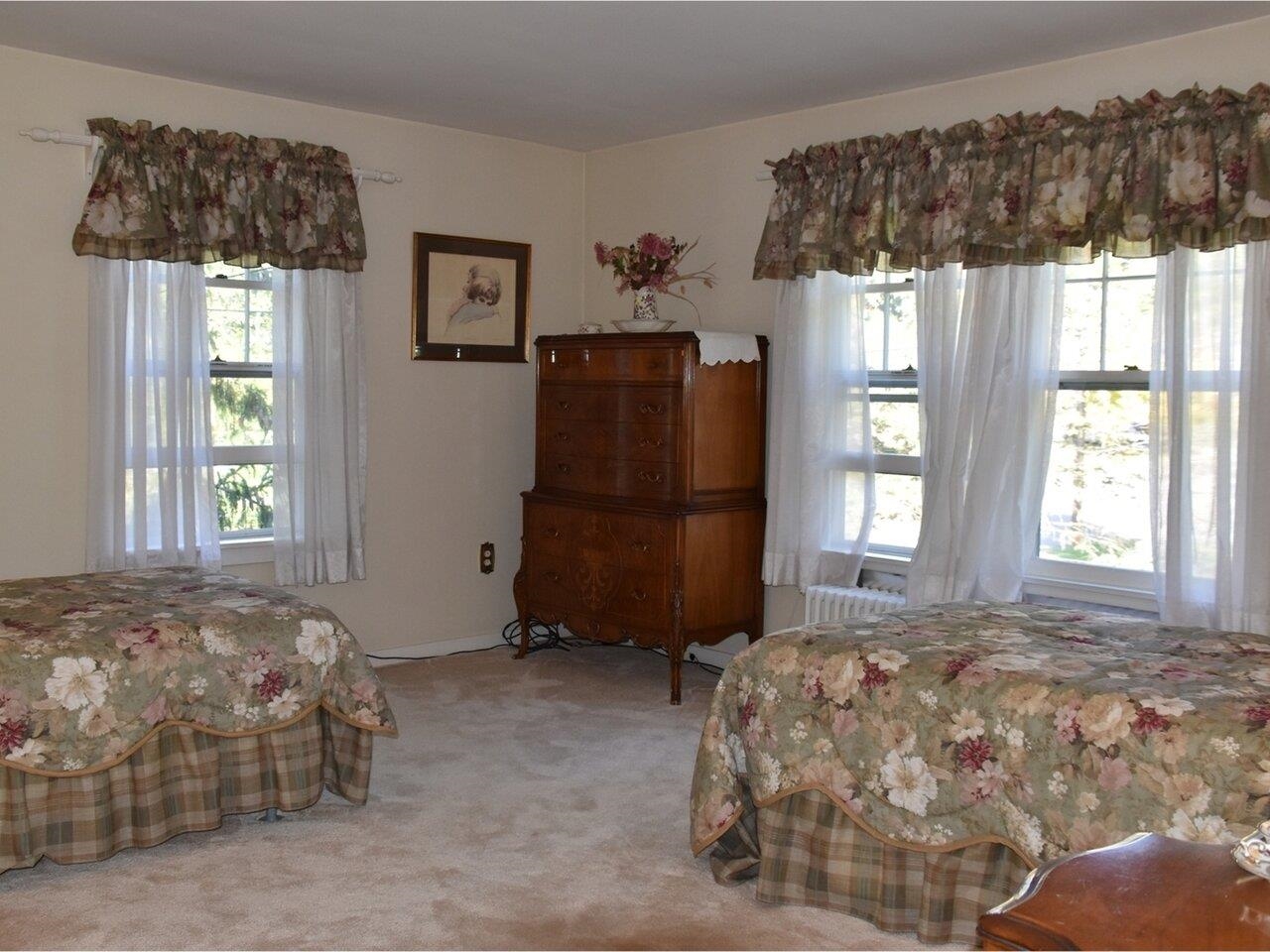 6 Crescent Road Burlington, VT 05401 - Photo 32 of 40 Gallery Image 32