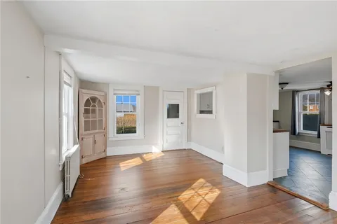 $424,900 | 493 Turnpike Avenue, Portsmouth, RI 02871