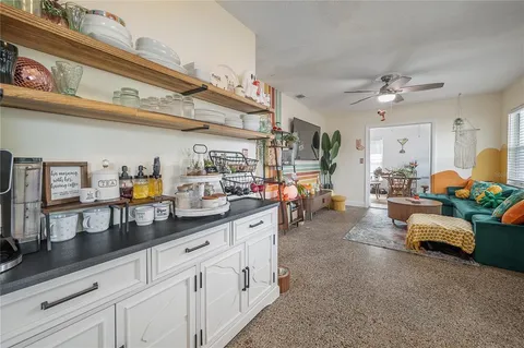 $399,900 | 2119 West Henry Avenue, Tampa, FL 33603