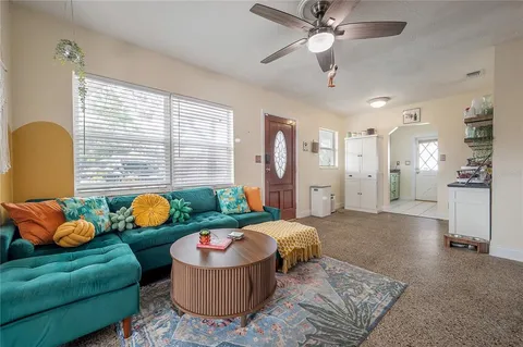 $399,900 | 2119 West Henry Avenue, Tampa, FL 33603