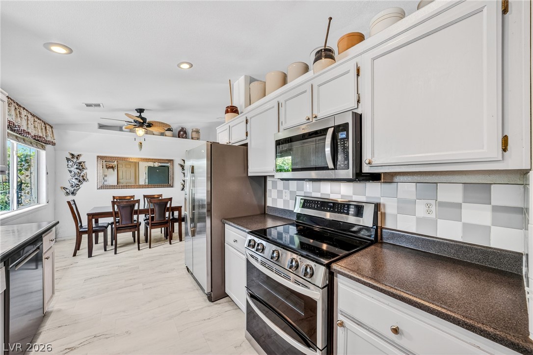 2901 South Blagg Road Pahrump, NV 89048 - Photo 6 of 43
