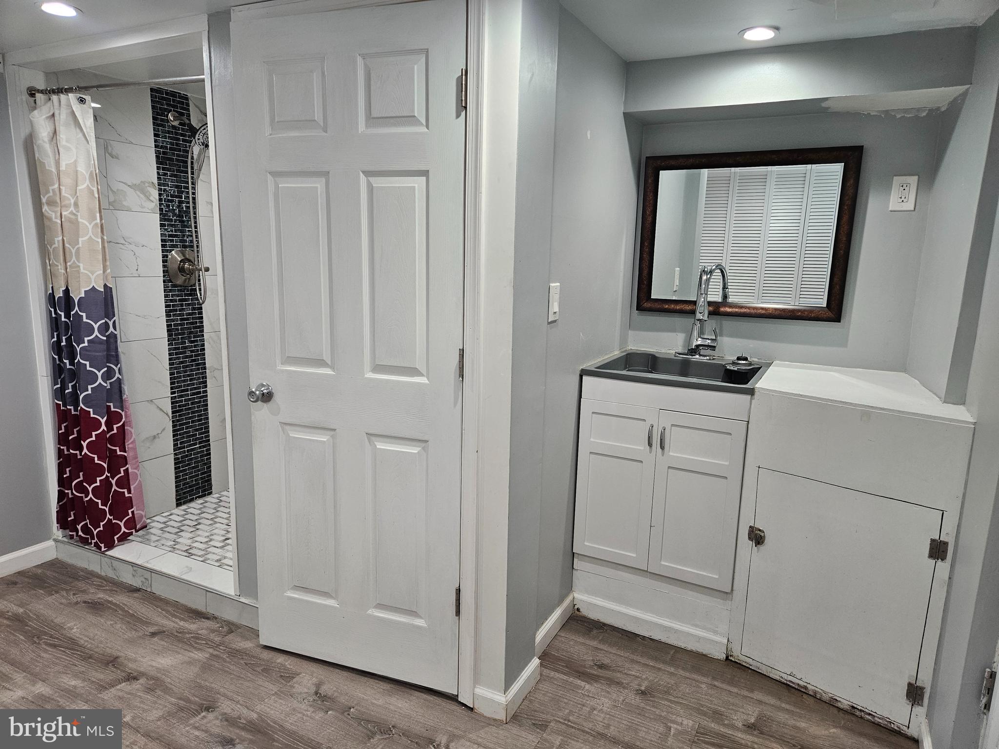 2082 Jasmine Road Baltimore, MD 21222 - Photo 21 of 29 Lower-level bathroom
