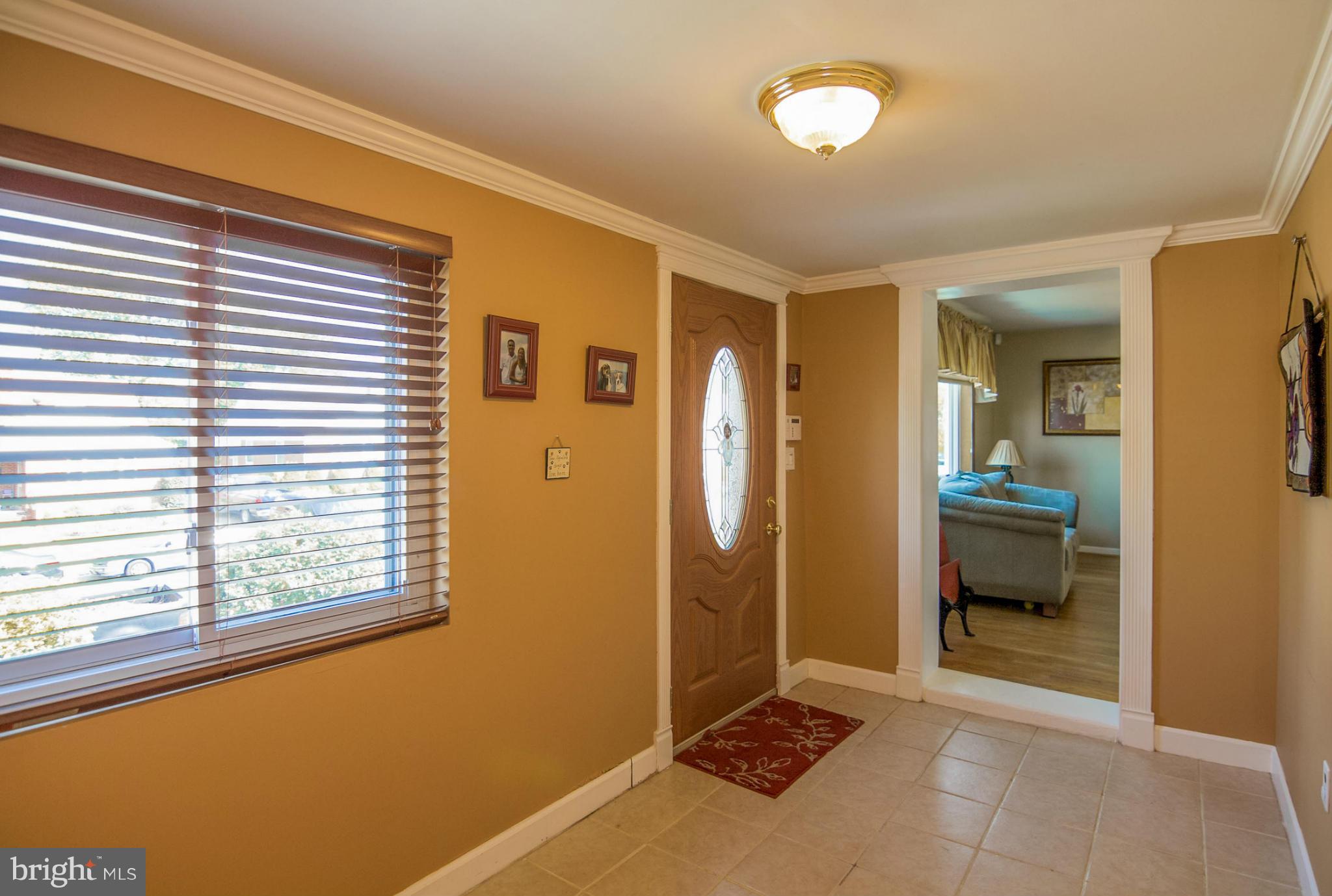 1817 Ellinwood Road Baltimore, MD 21237 - Photo 5 of 30 Interior (General)