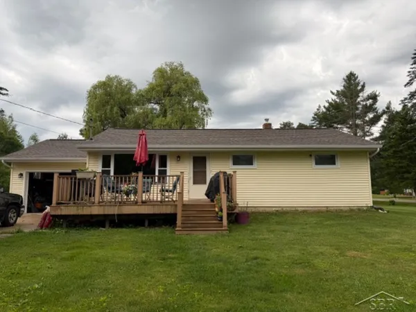 $219,900 | 272 South 5 Mile Road, Midland, MI 48640