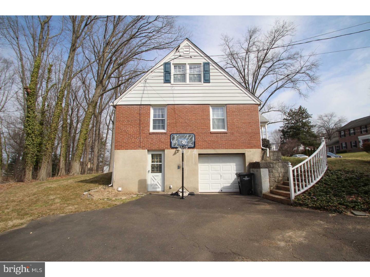 2578 High Road Huntingdon Valley, PA 19006 - Photo 3 of 25