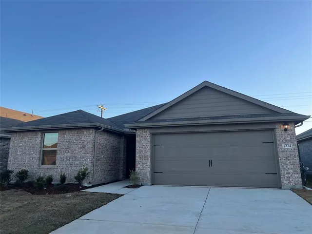 $2,499 | 1324 Stuarts Frst Drive, Denton, TX 76207