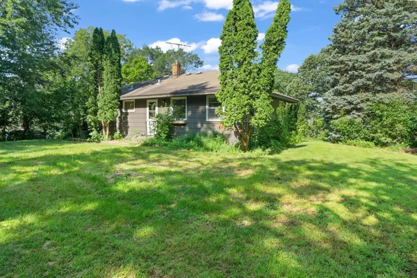 $400,000 | 14901 Highway 7, Minnetonka, MN 55345