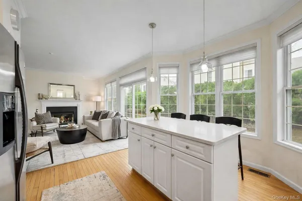 $1,200,000 | 33 Valimar Boulevard, White Plains, NY 10603