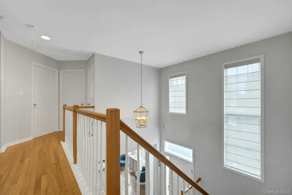 $1,200,000 | 33 Valimar Boulevard, White Plains, NY 10603