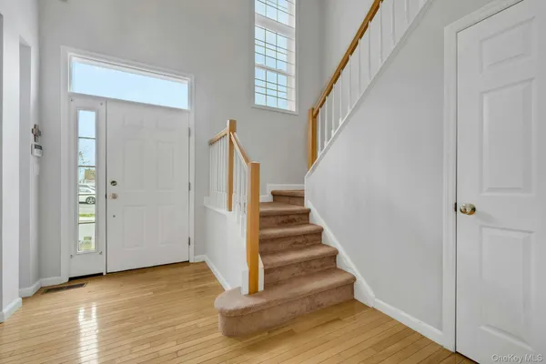 $1,200,000 | 33 Valimar Boulevard, White Plains, NY 10603