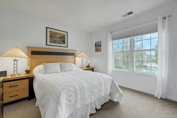 $1,200,000 | 33 Valimar Boulevard, White Plains, NY 10603