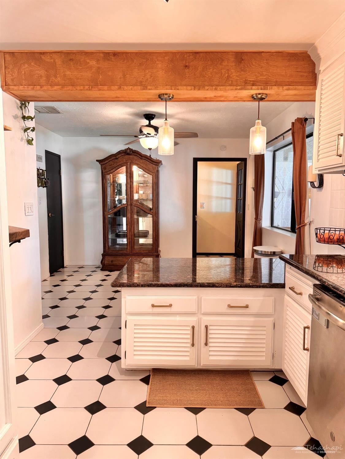 19713 Brite Valley Road Tehachapi, CA 93561 - Photo 16 of 67 Gallery Image 16