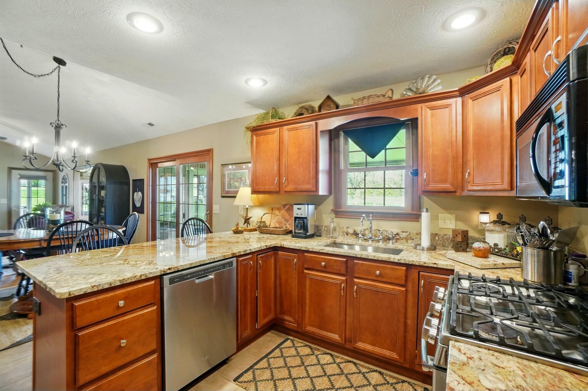1844 Conrad Court, Unit 20 Springfield, OH 45502 - Photo 12 of 46