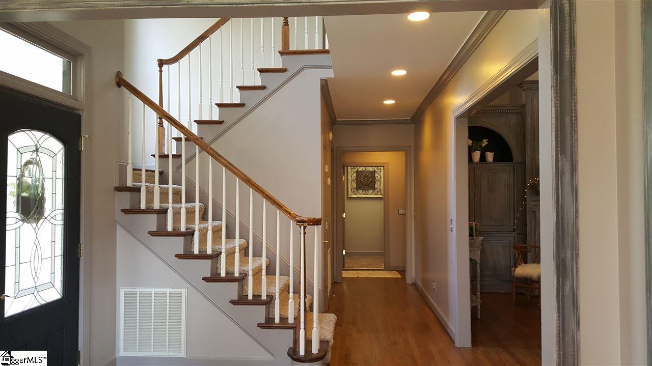 114 Alender Way Simpsonville, SC 29681 - Photo 2 of 30 Gallery Image 2