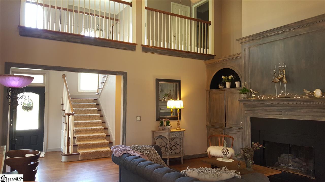 114 Alender Way Simpsonville, SC 29681 - Photo 5 of 30 Gallery Image 5