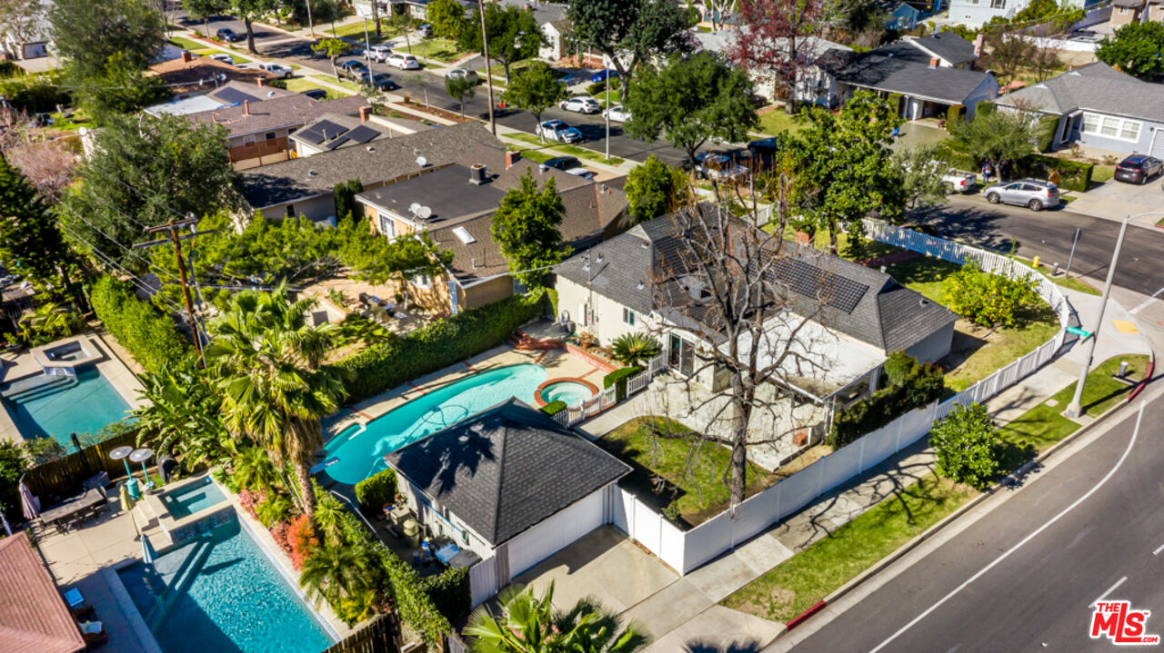3330 Hermanos Street Pasadena, CA 91107 - Photo 38 of 40 an aerial view of a residential houses with yard