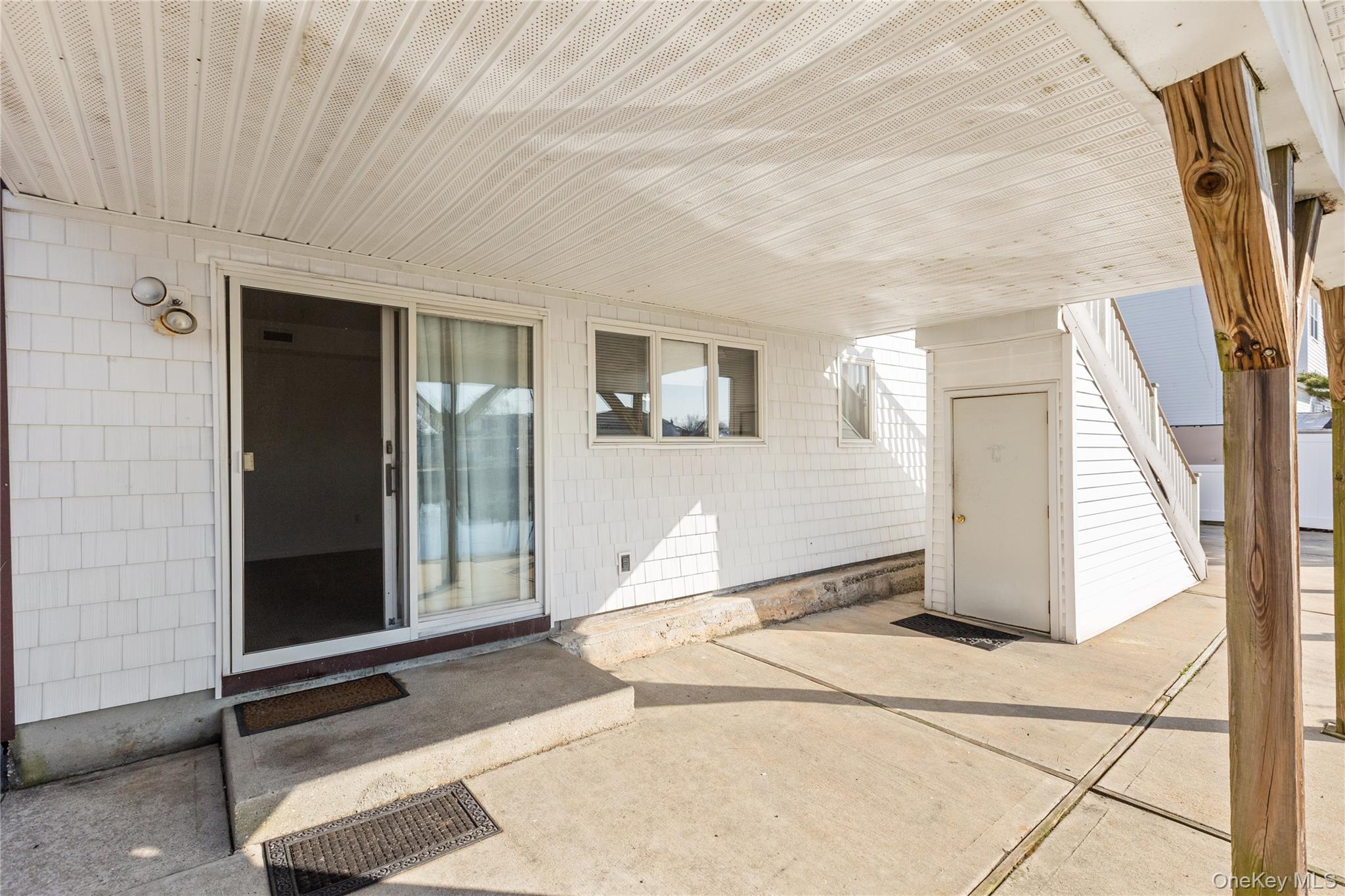 809 Canal Street Lindenhurst, NY 11757 - Photo 23 of 25