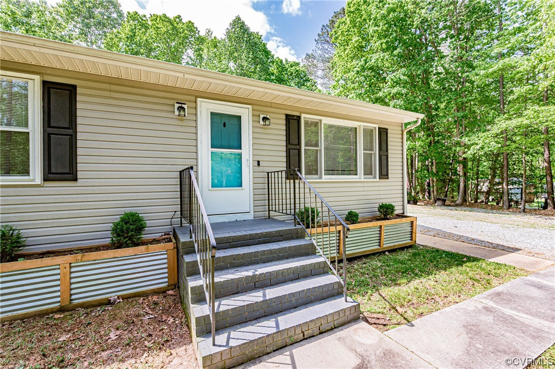 5251 Pine Fork Road Quinton, VA 23141 - Photo 3 of 50 Gallery Image 3