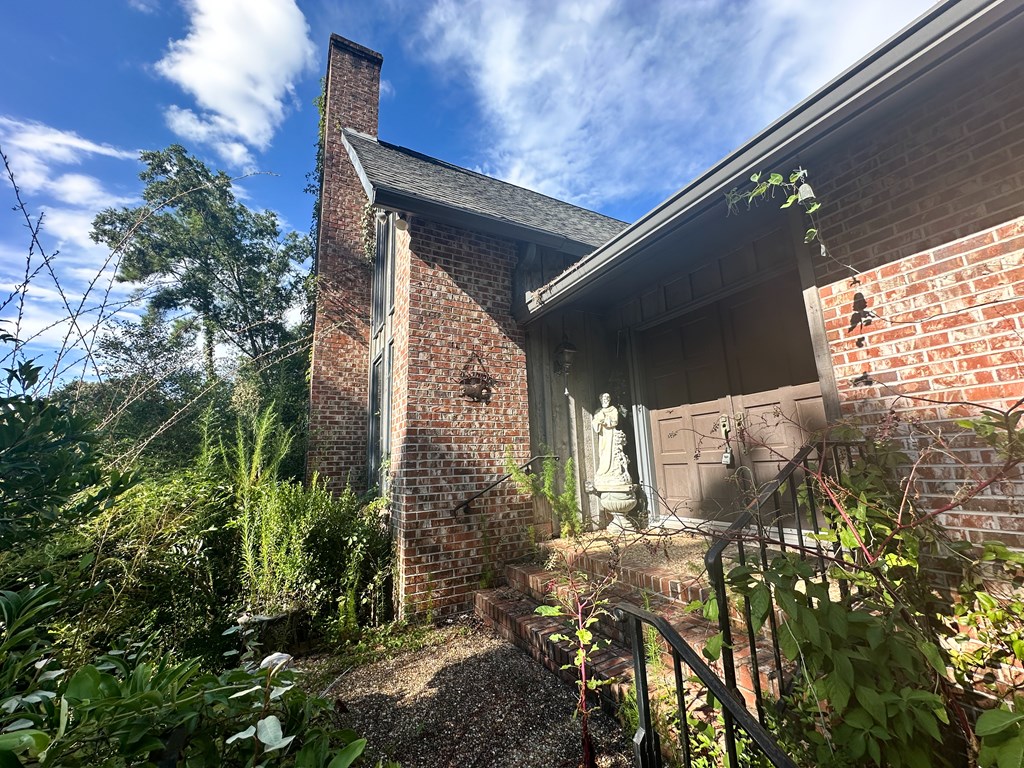 1900 Deerpath Road Dothan, AL 36303 - Photo 2 of 21