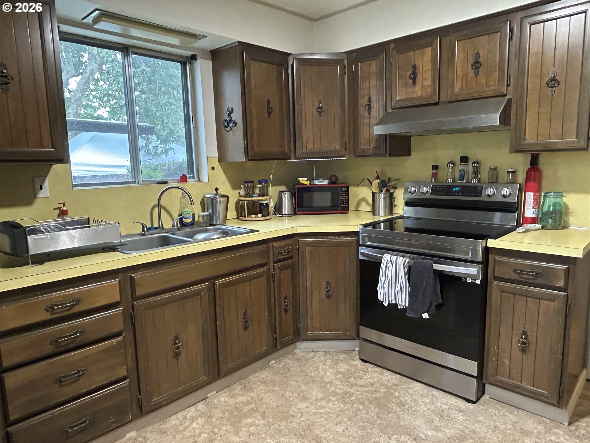 1239 North Myrtle Road Myrtle Creek, OR 97457 - Photo 15 of 46 Kitchen