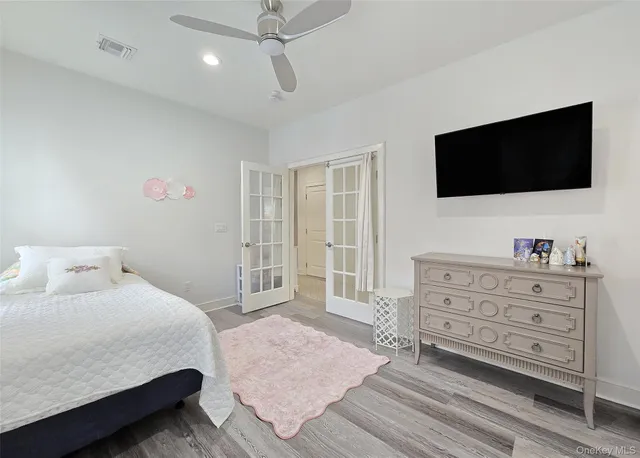 $740,000 | 20 Bayard Drive, Great River, NY 11730