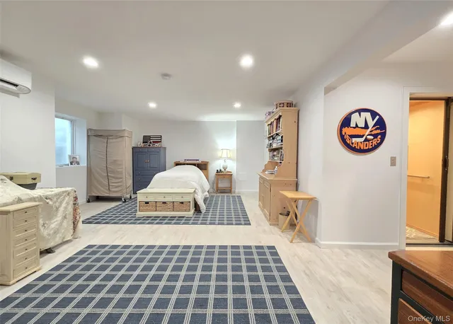 $740,000 | 20 Bayard Drive, Great River, NY 11730