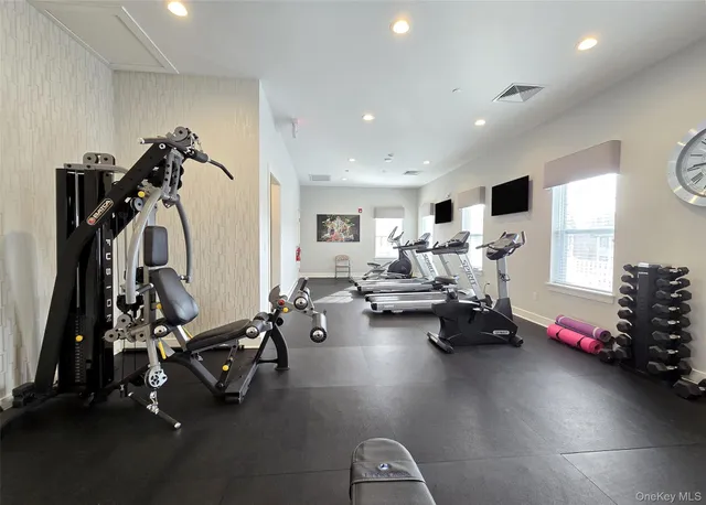 $740,000 | 20 Bayard Drive, Great River, NY 11730