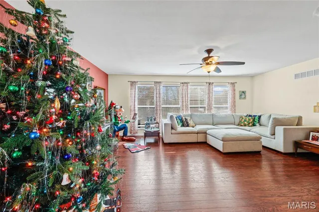 $415,000 | 1816 Belmont Court, Festus, MO 63028